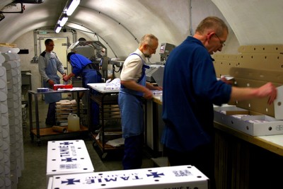 Emballage à la fromagerie